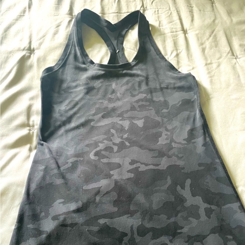 Lulu lemon size 8 cameo tank